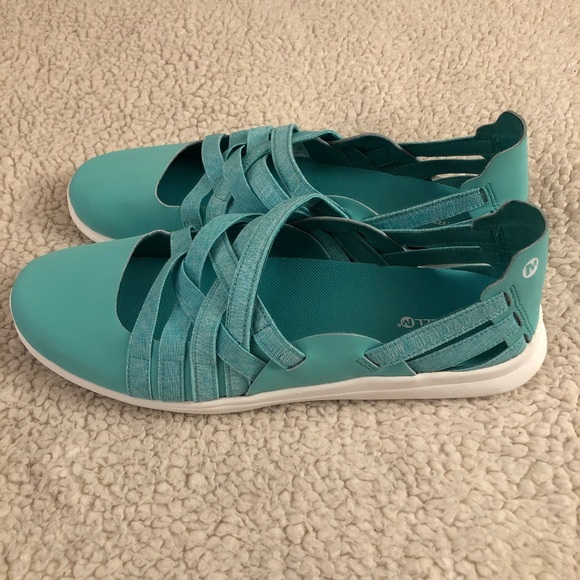 merrell flora kye weave